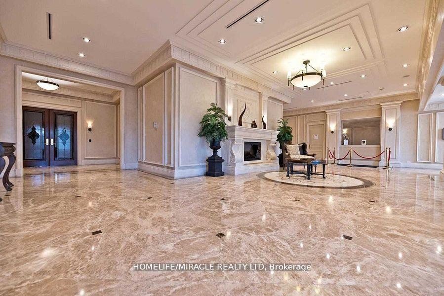2 Bedrooms Condo at 9235 Jane, Vaughan For sale