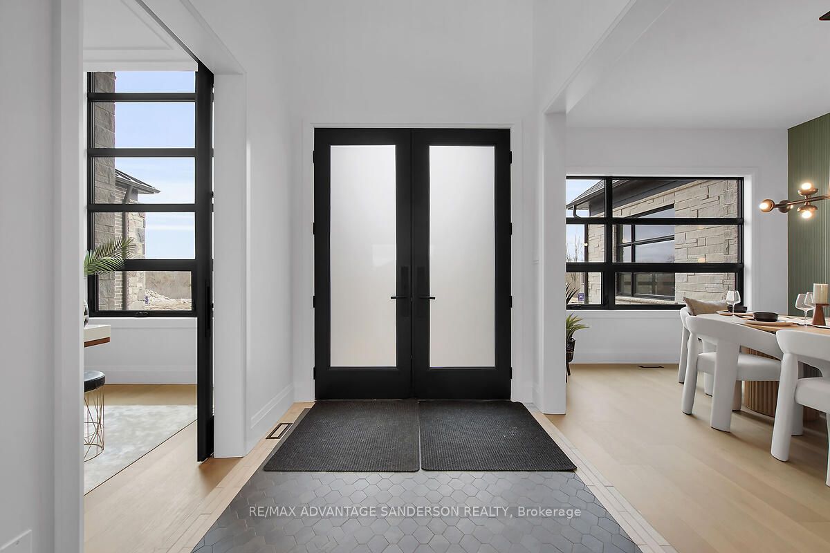 72 Arrowwood Path, Middlesex Centre, ON N0M 2A0
