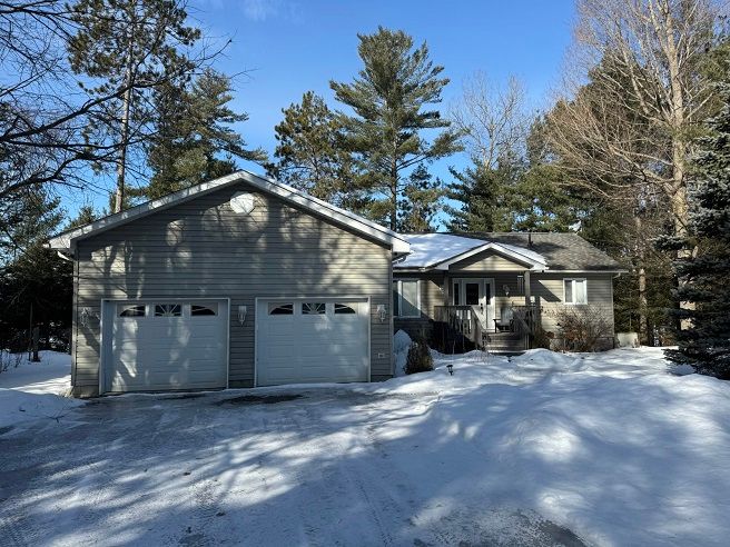 1049 Lofty Pines Lane Minden Hills Ontario K0M 2K0