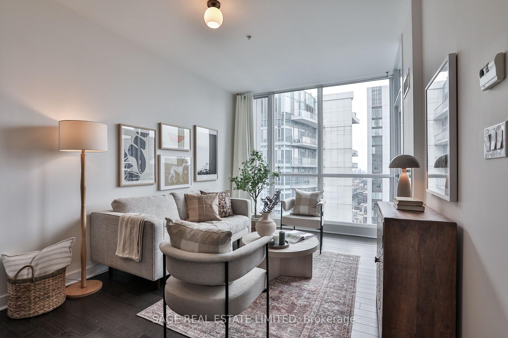 1 Bedroom Condo at 295 Adelaide,  Toronto For sale