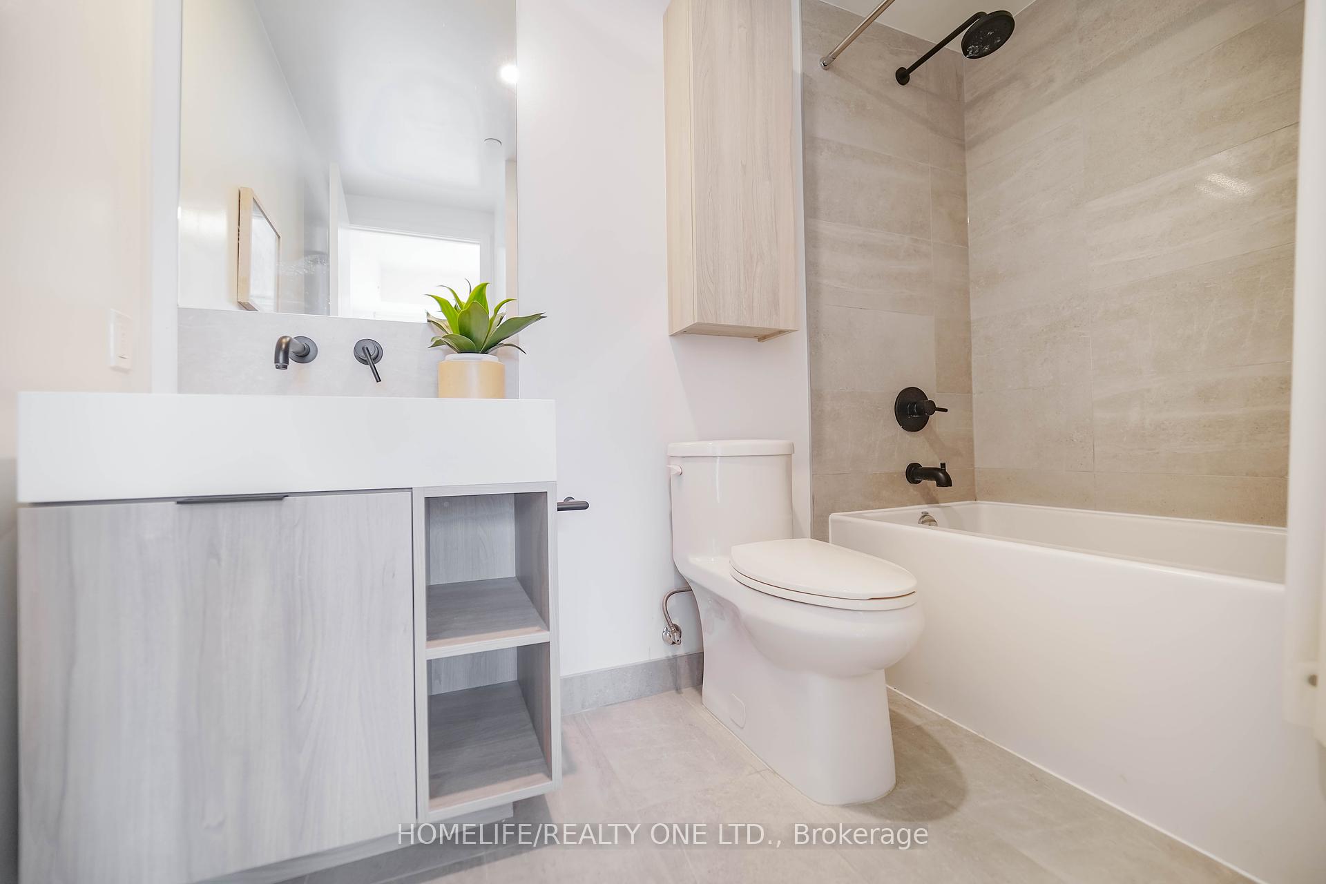 1 Bedroom Condo at 108 Peter, Toronto For sale