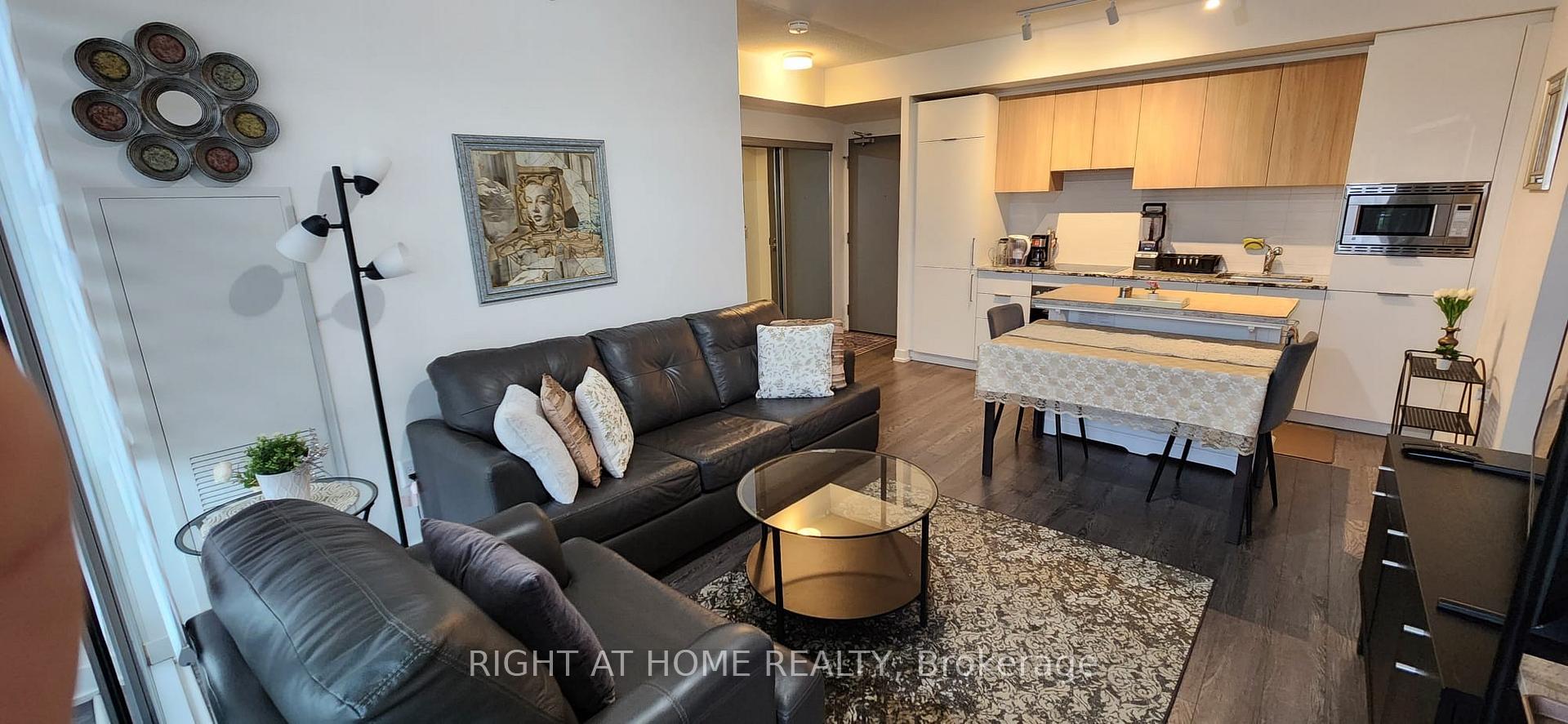 3 Bedrooms Condo at 20 O’Neill, Toronto For sale