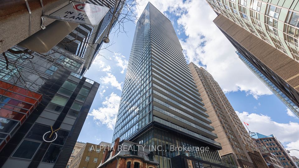15 Grenville Street