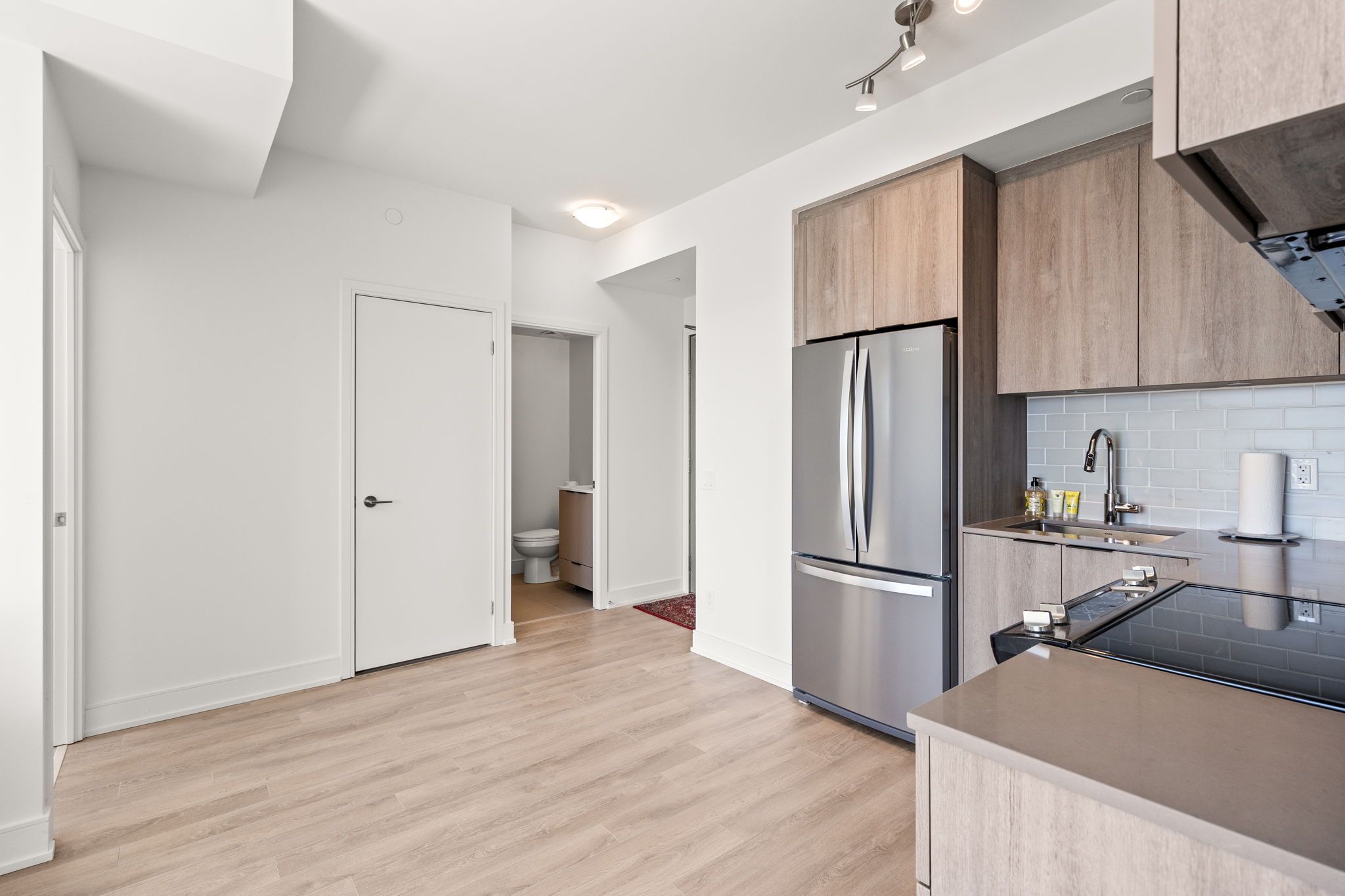 1350 Ellesmere Road 1112