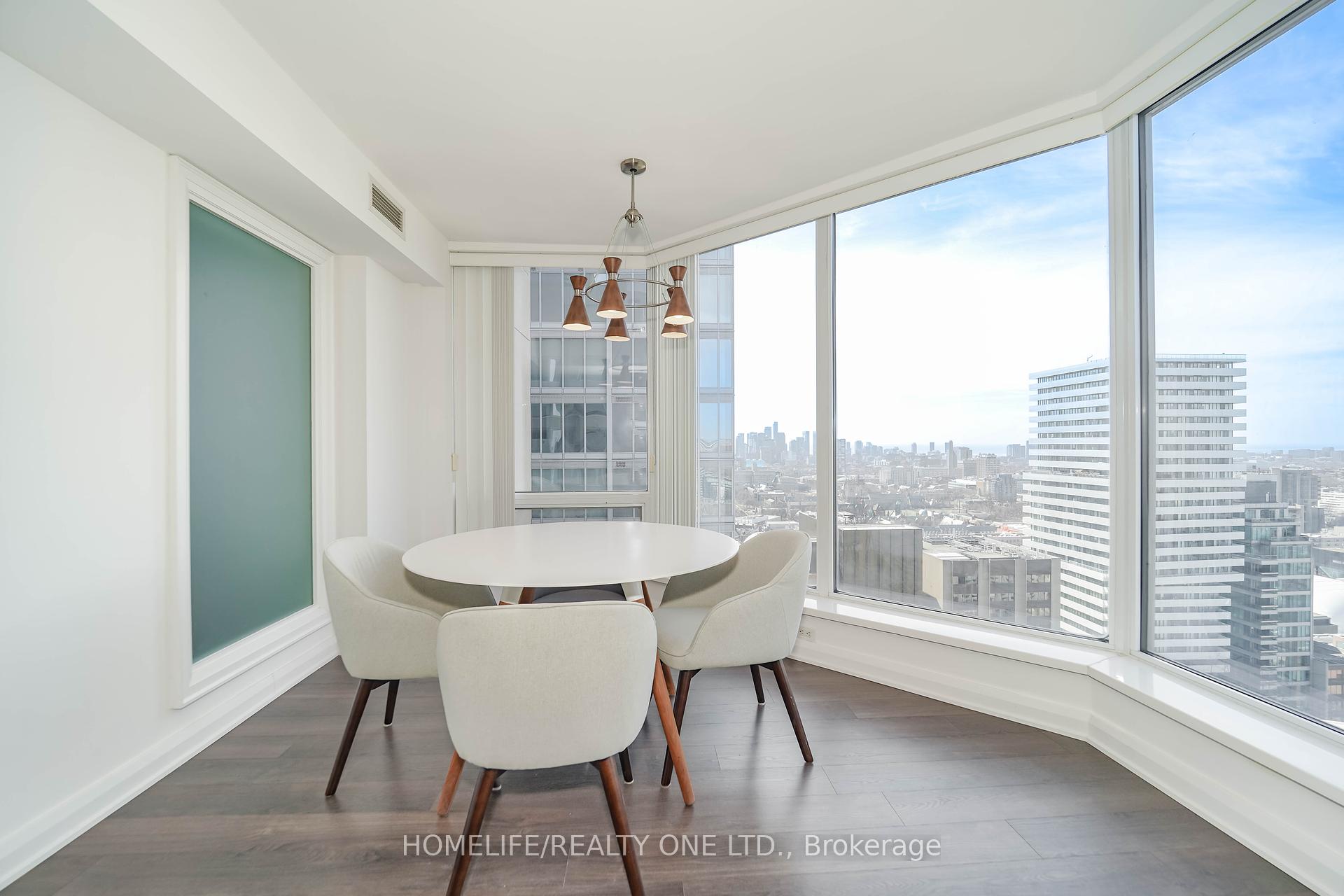 2 Bedrooms Condo at 155 Yorkville, Toronto For sale