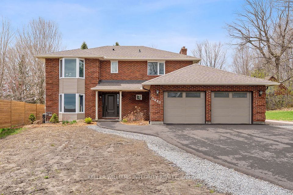 3440 Woodroffe