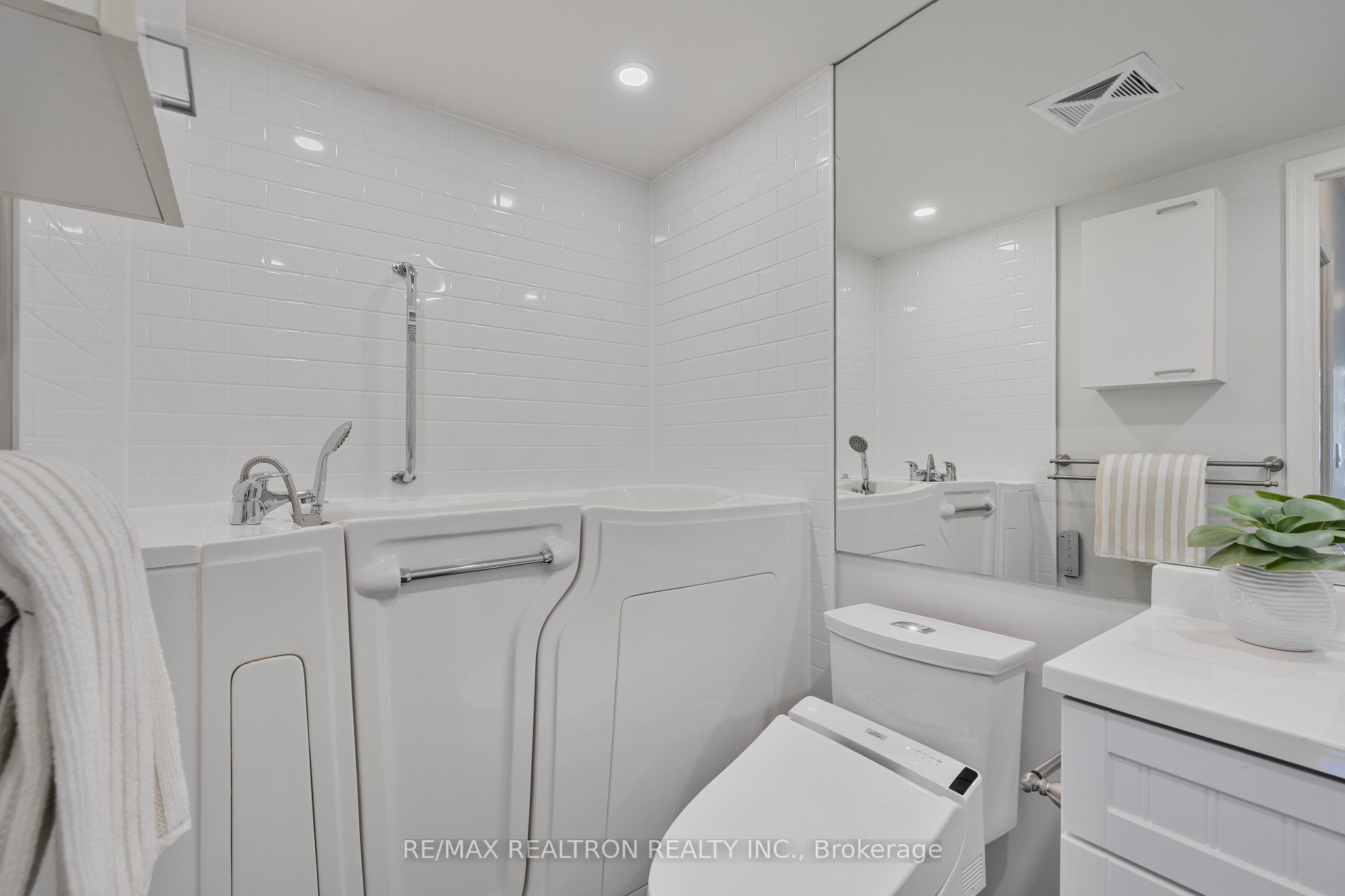 1403 Royal York Road, #508