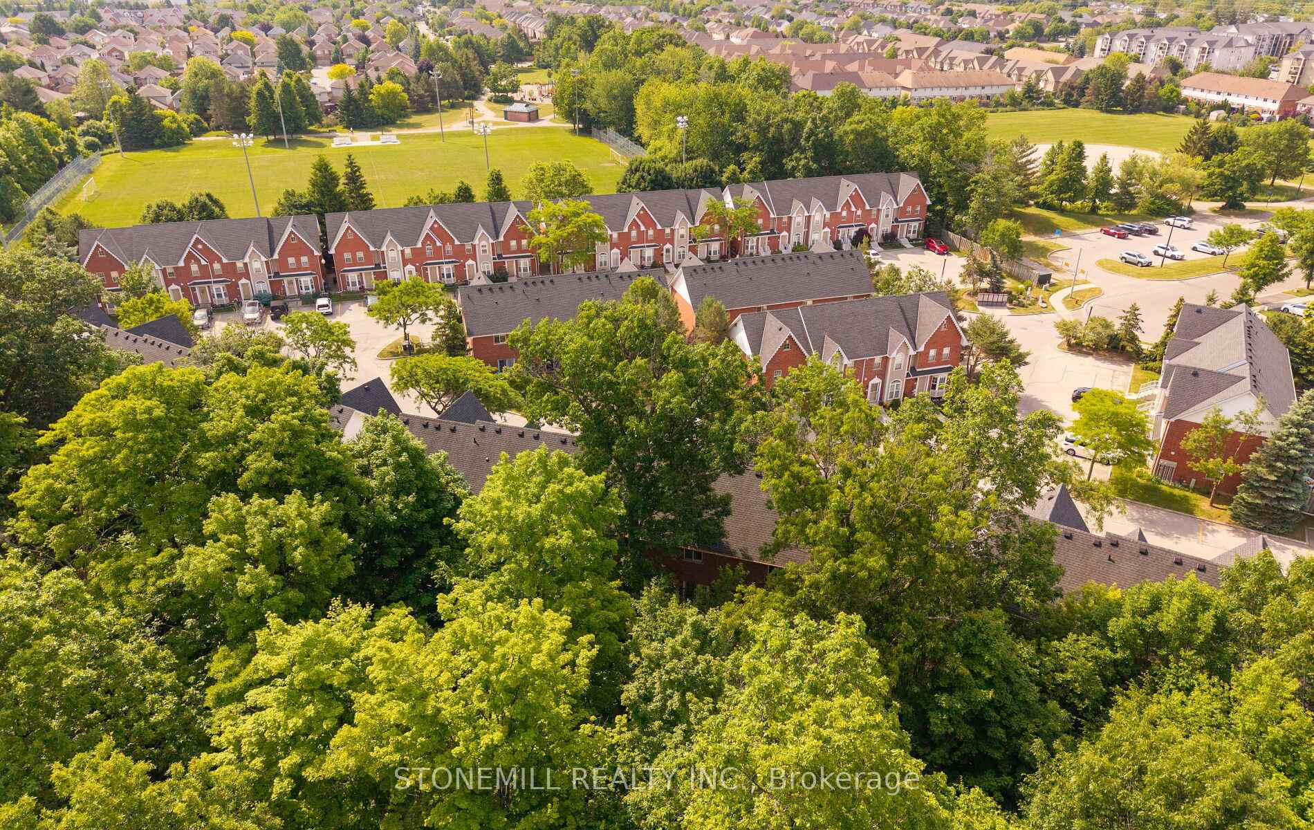 2 Bedrooms Condo at 4200 Kilmer, Burlington For sale