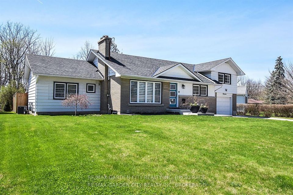 14 Elmridge Drive, St. Catharines, ON L2T 2A6