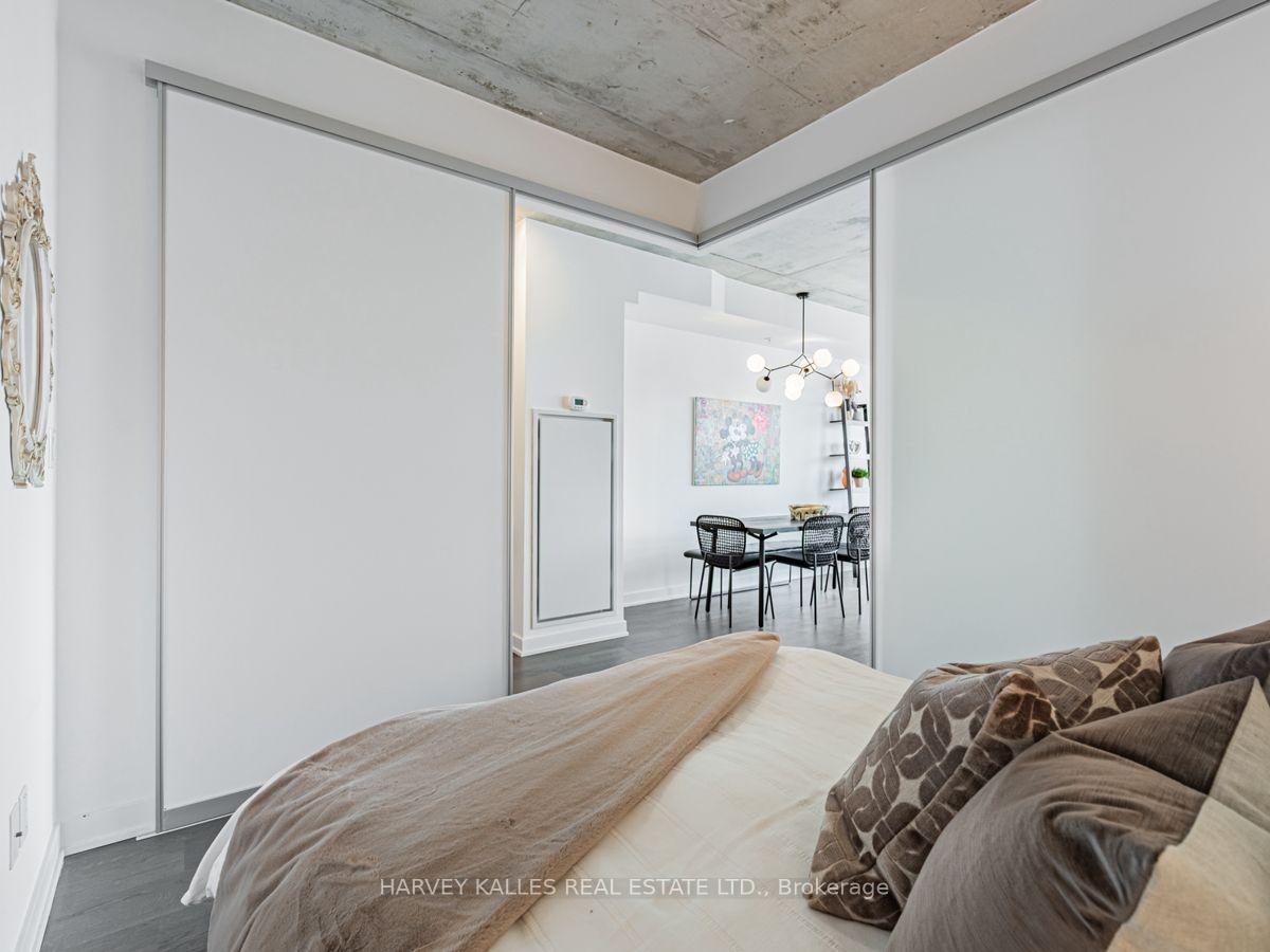 2 Bedrooms Condo at 109 Ossington,  Toronto For sale