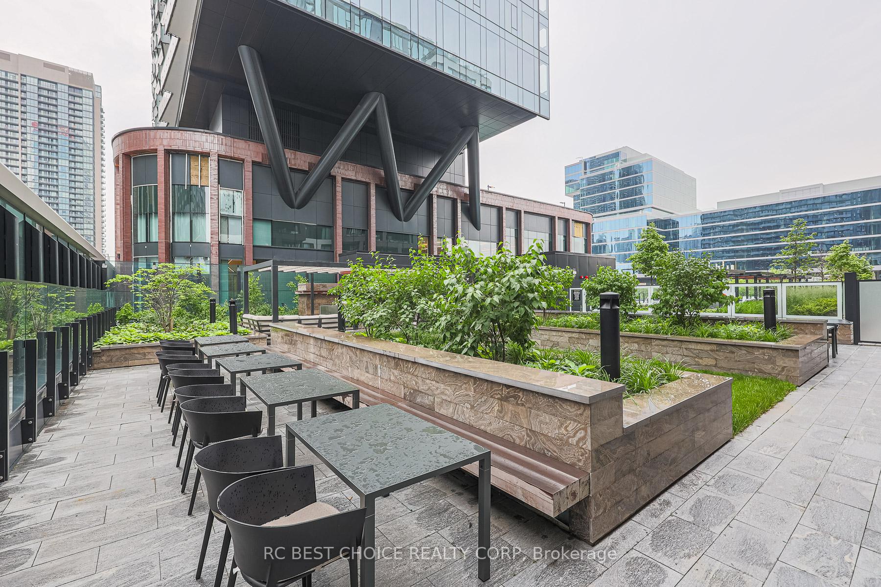 3 Bedrooms Condo at 455 Wellington, Toronto For sale
