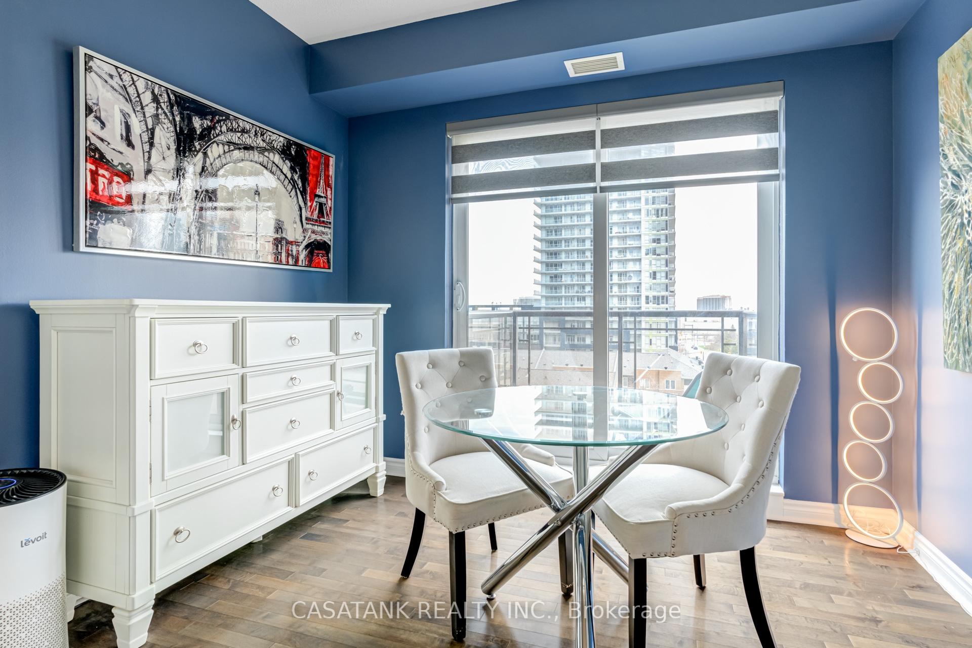 3 Bedrooms Condo at 385 Prince Of Wales, Mississauga For sale
