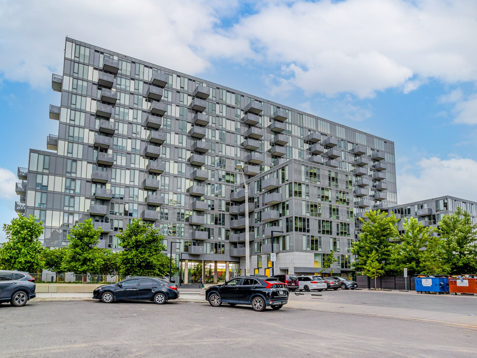 38 Monte Kwinter Court 902