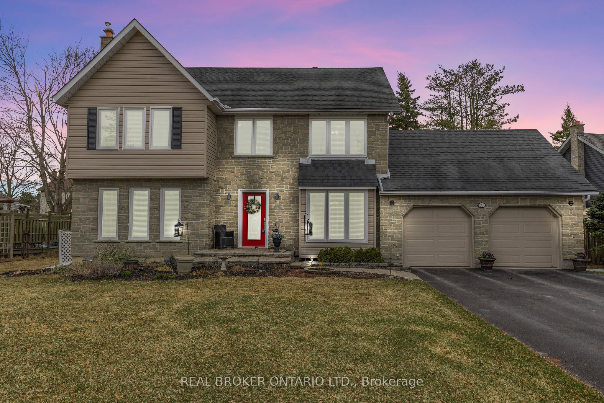 35 Howard Drive, Oro-Medonte, ON L0L 2E0