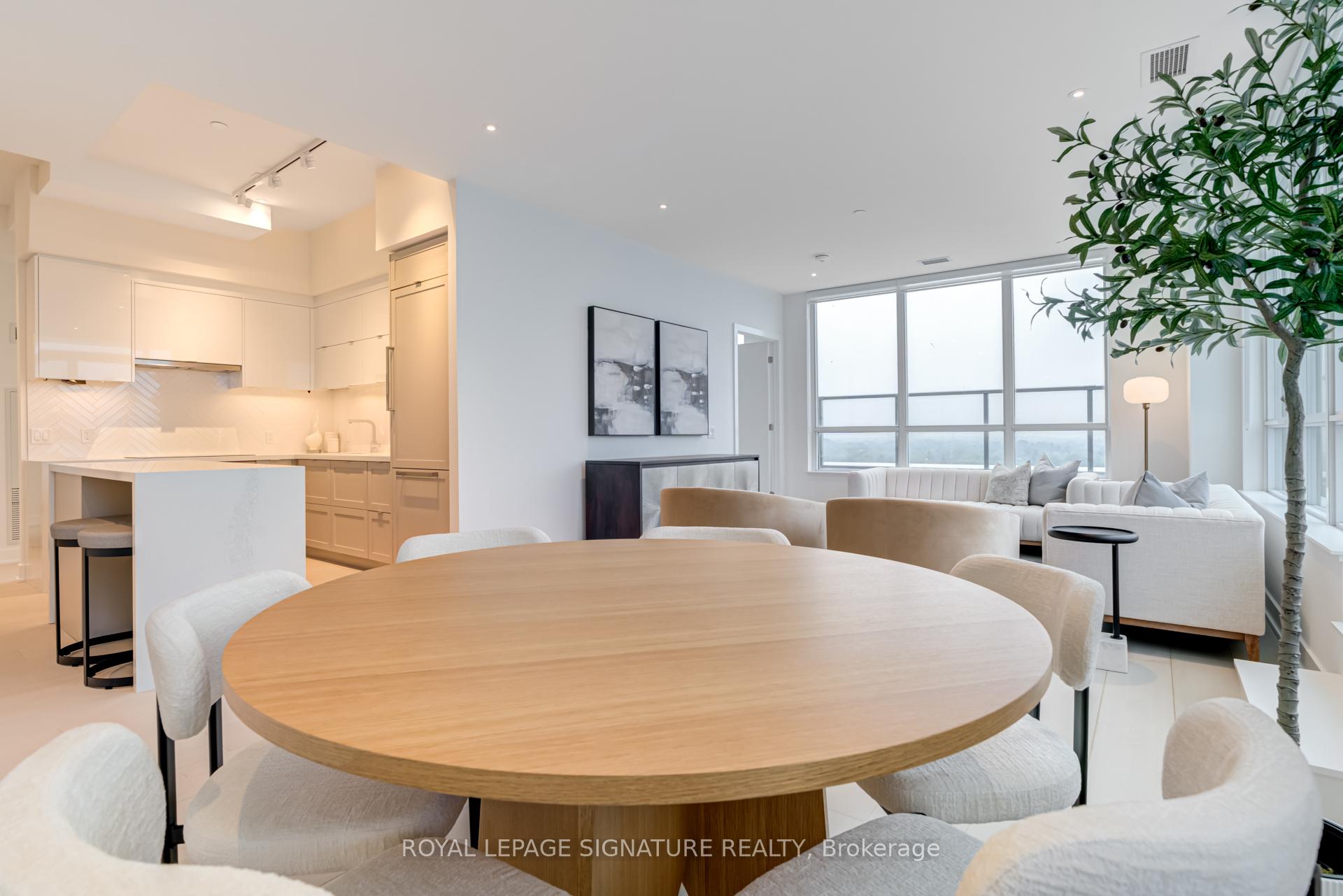 4 Bedrooms Condo at 2 Teagarden, Toronto For sale