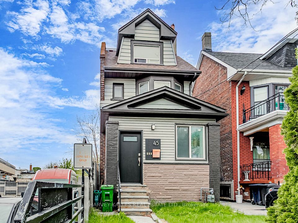 45 Strathmore
