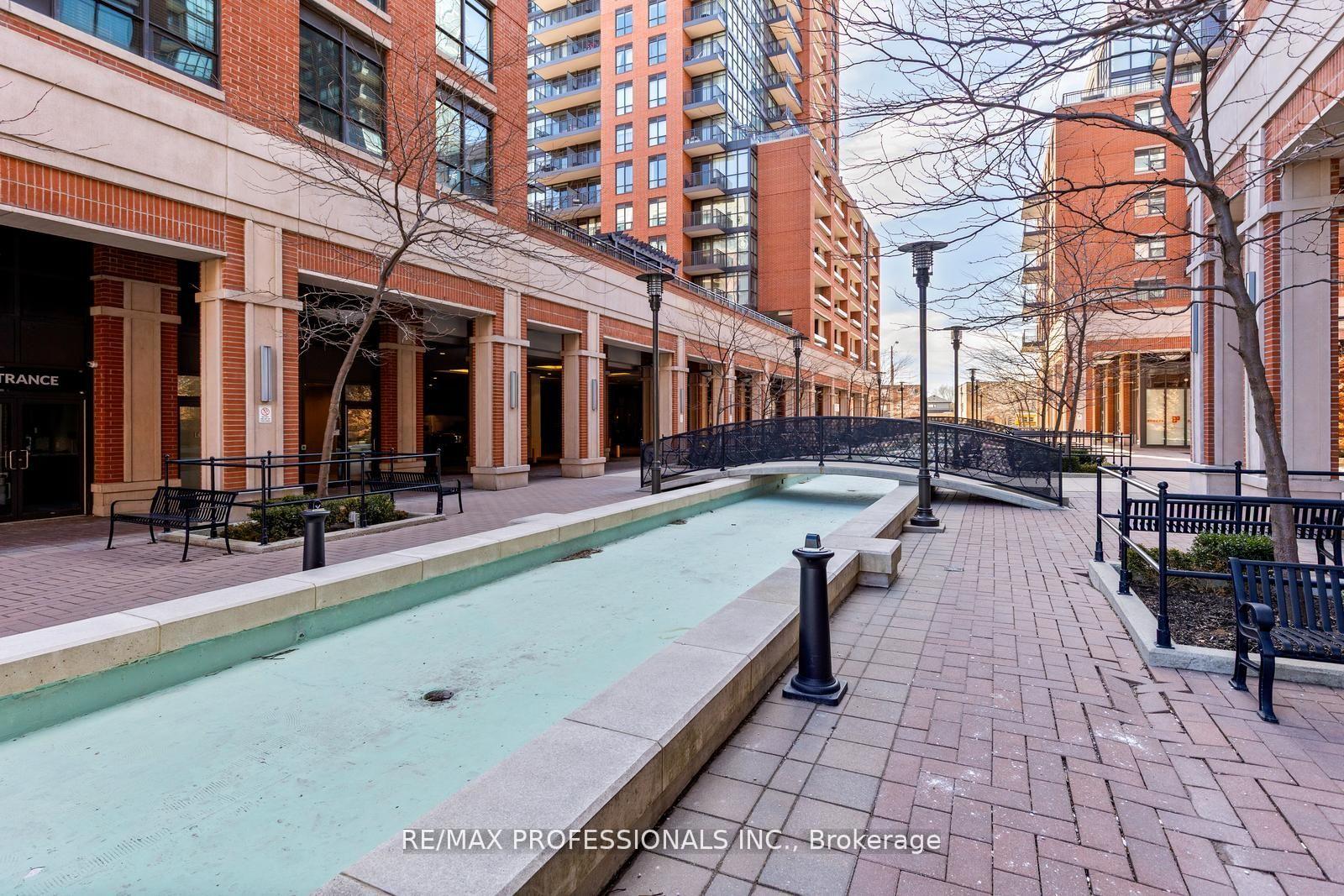 2 Bedrooms Condo at 800 Lawrence,  Toronto For sale