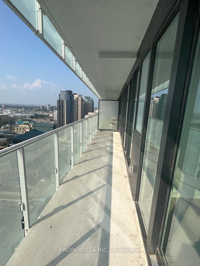 3 Bedrooms Condo at 3883 Quartz, Mississauga For sale