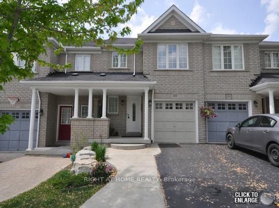 135 Hartford Crescent