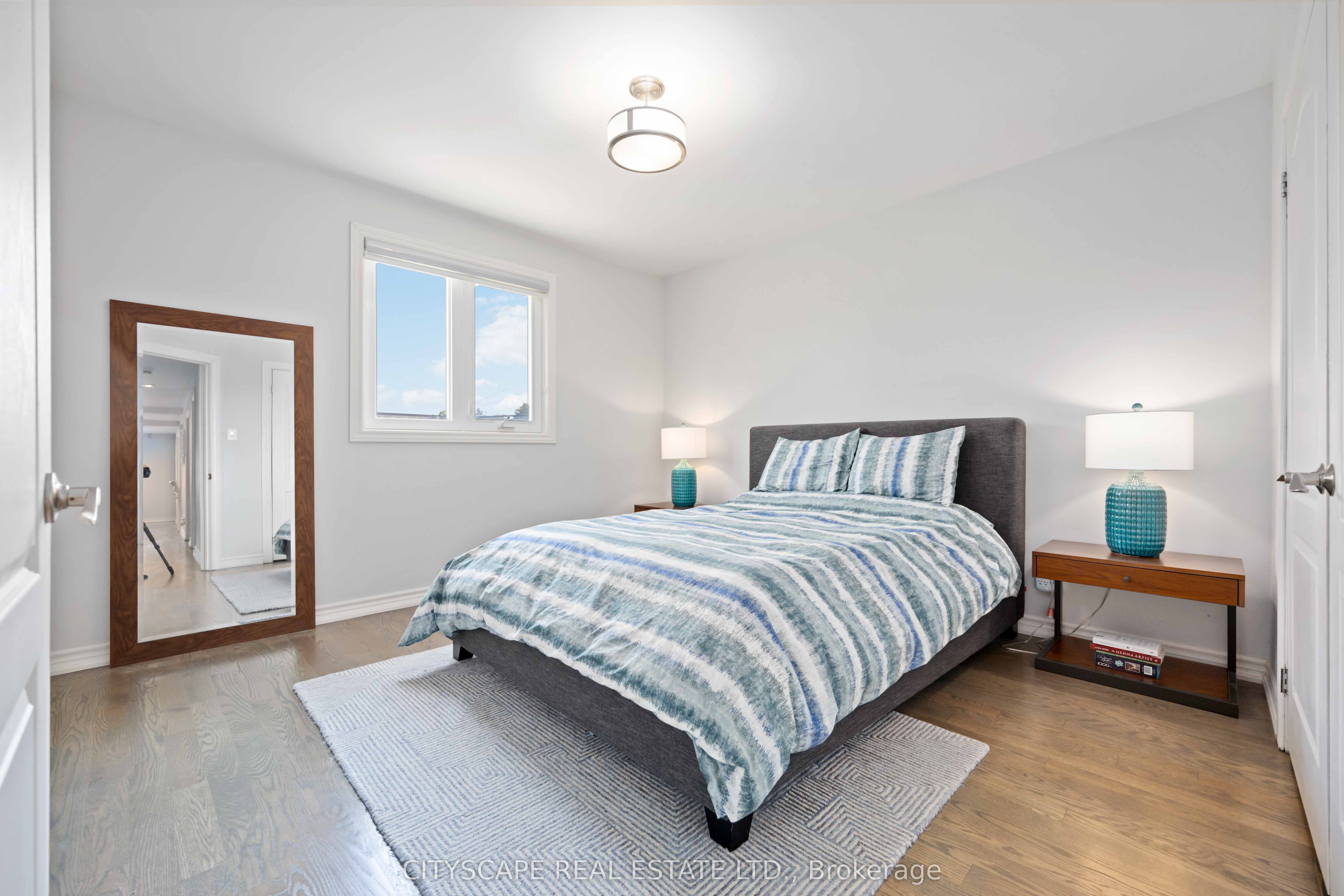 39 Bentworth Avenue