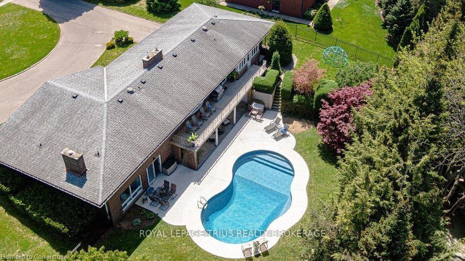 31 Lynndale