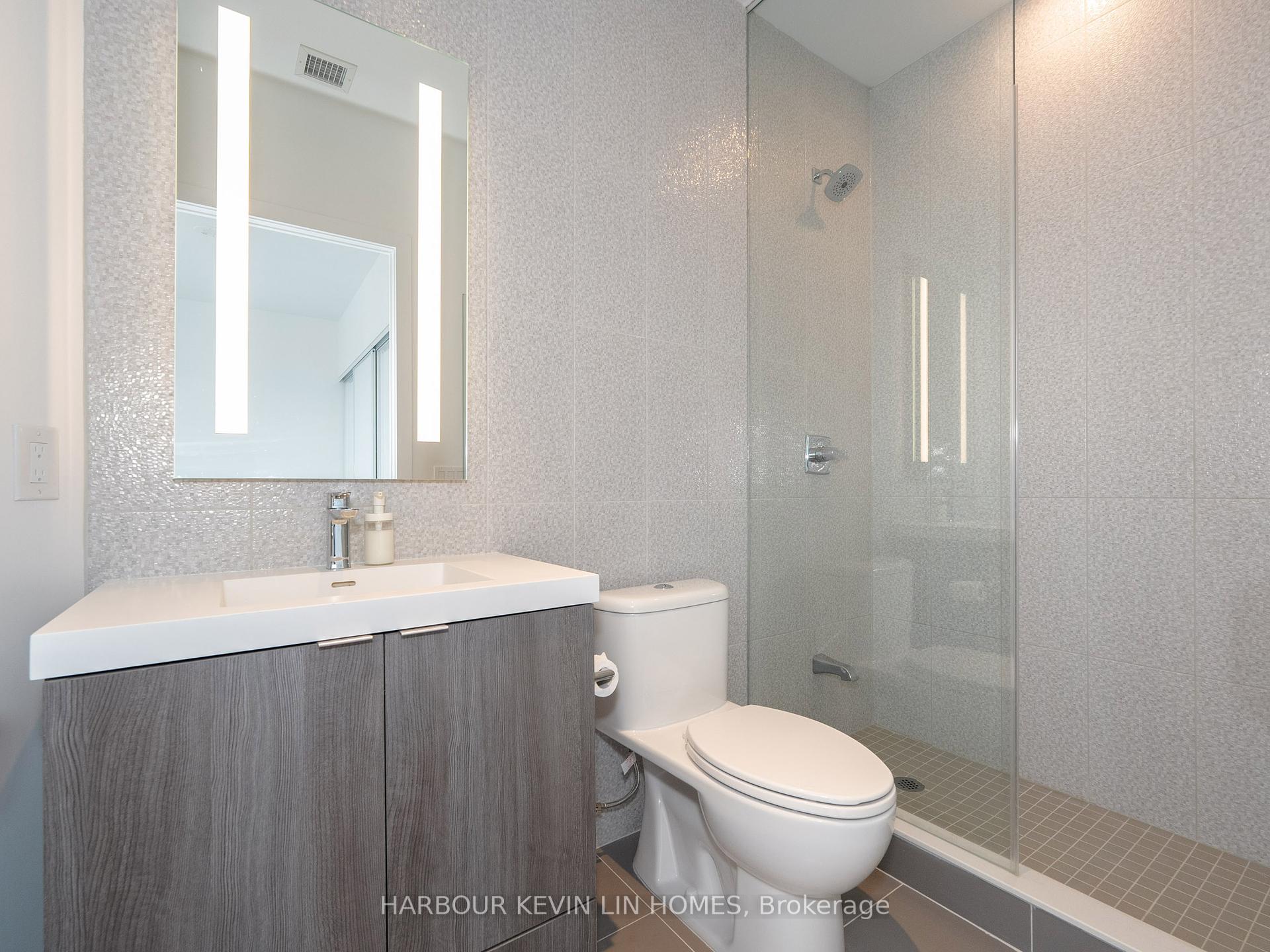2 Bedrooms Condo at 575 Bloor, Toronto For sale