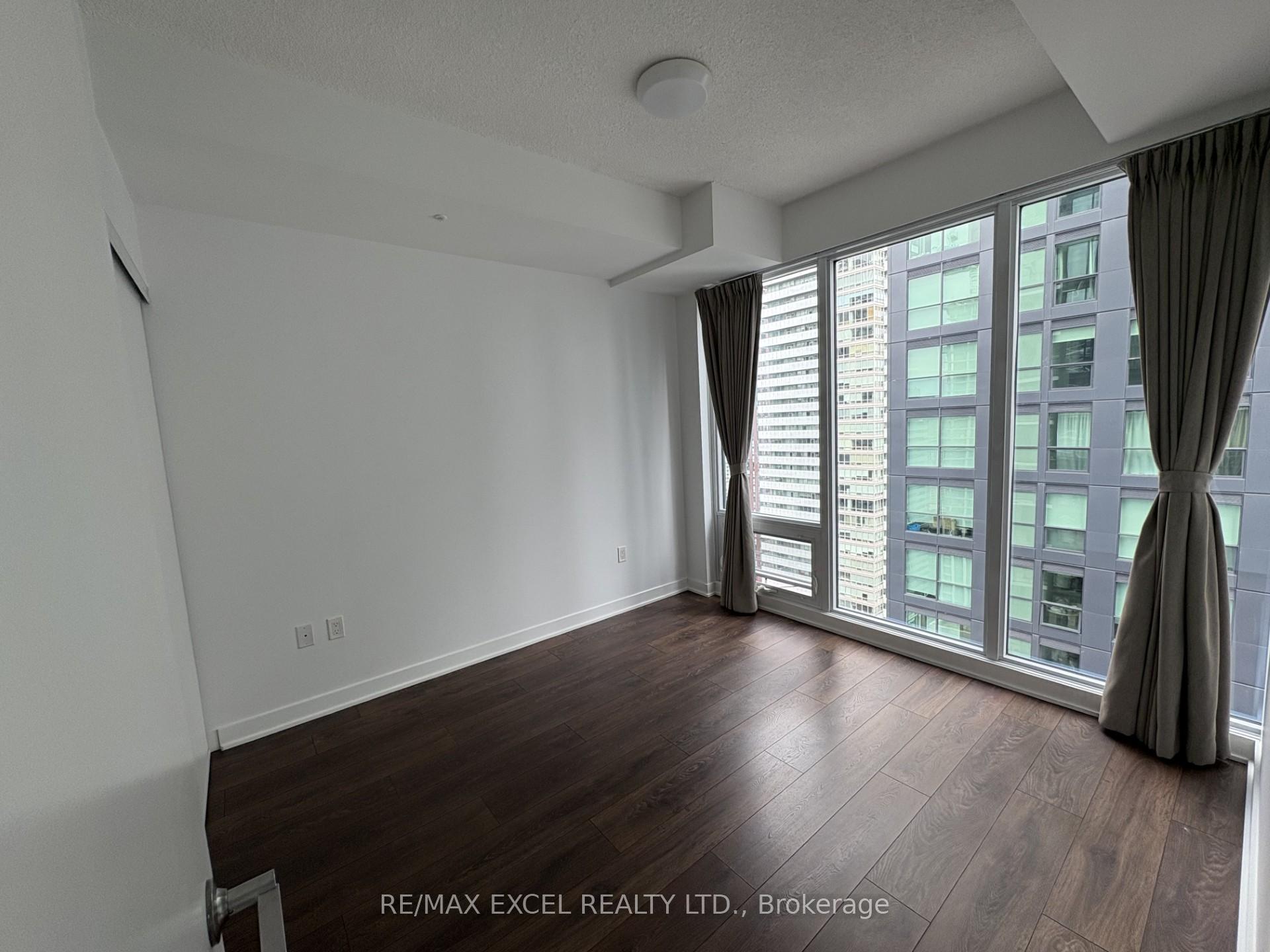 1 Bedroom Condo at 125 Blue Jays, Toronto For sale