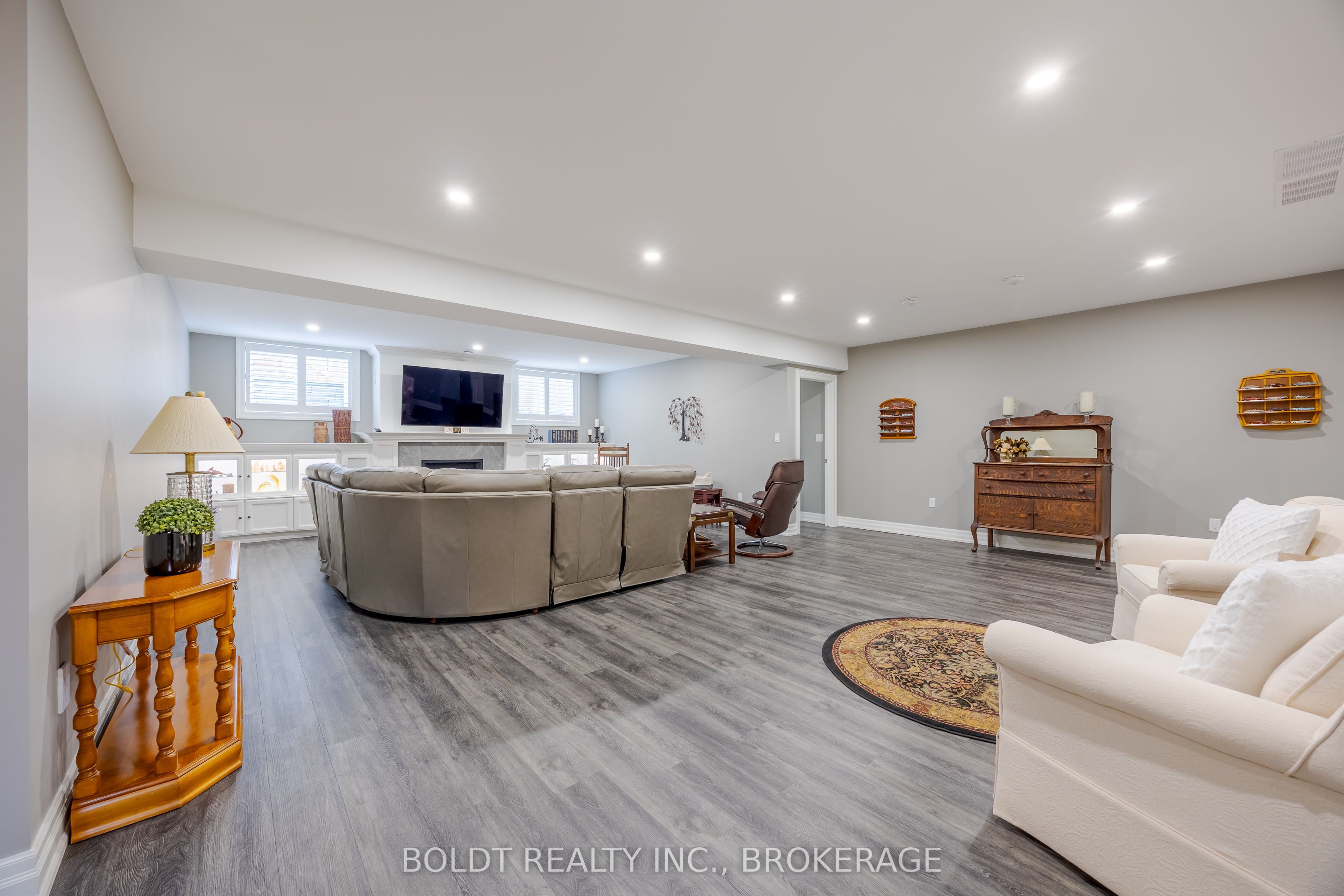 22 Joyce Crescent