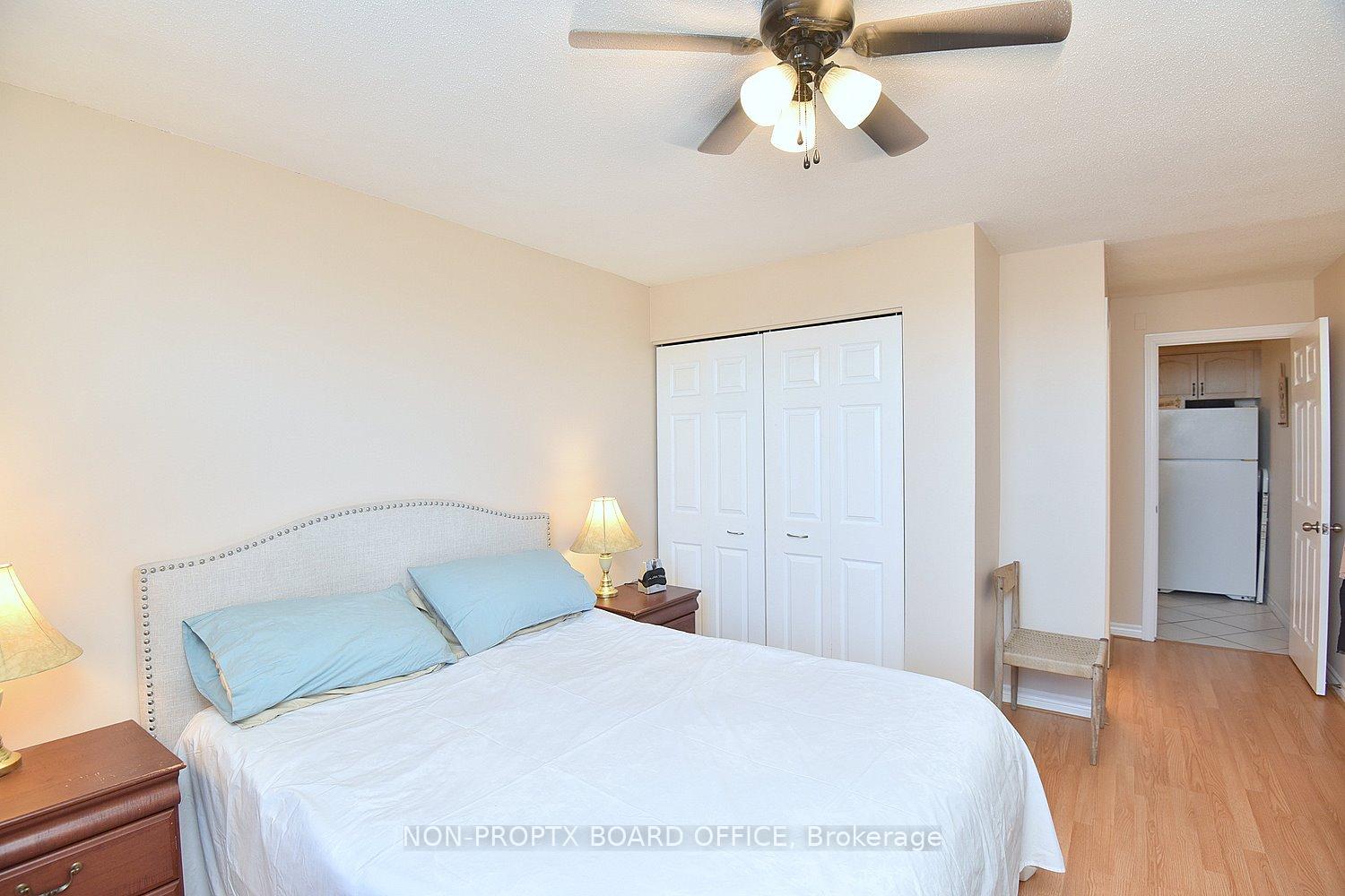 2 Bedrooms Condo at 893 Concession,  Hamilton For sale