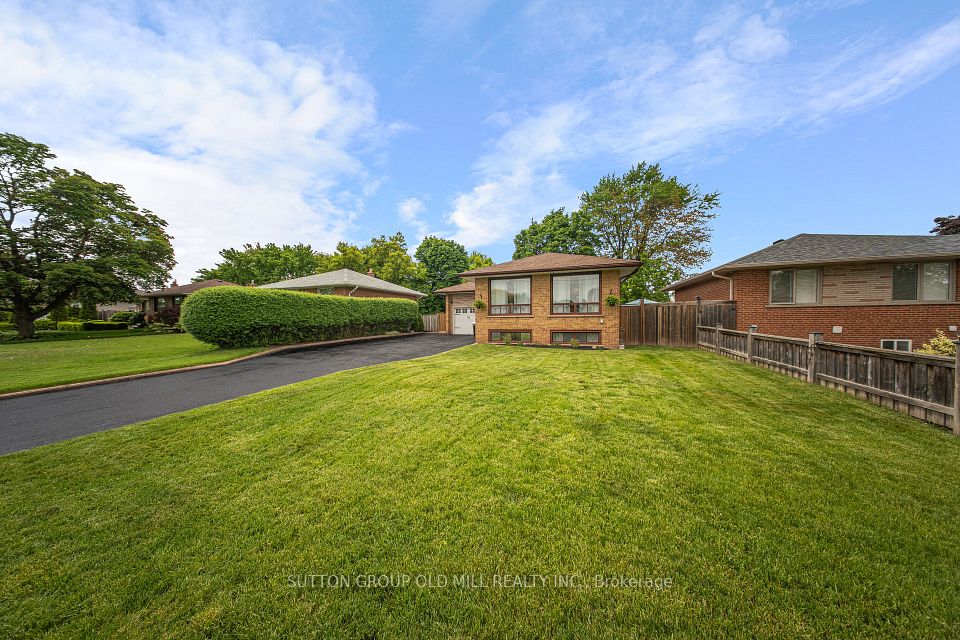 65 Ashwood