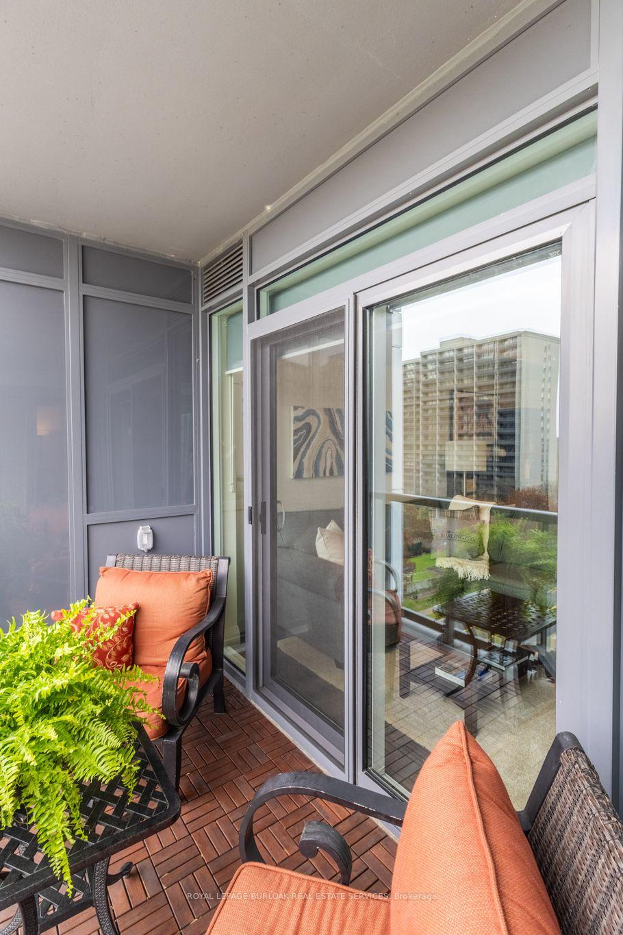 1 Bedroom Condo at 500 Brock, Burlington For sale