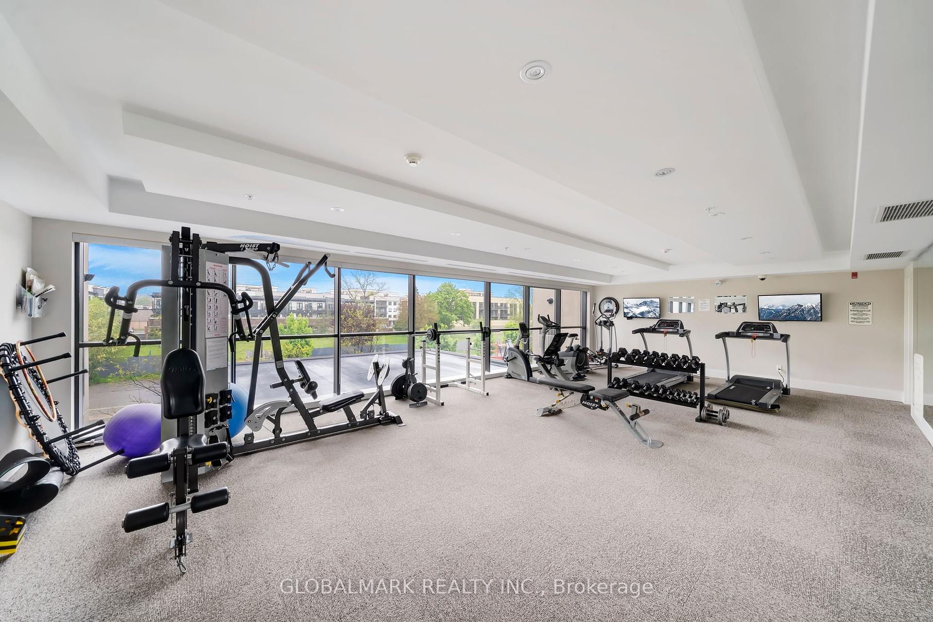 2 Bedrooms Condo at 128 Garden, Oakville For sale