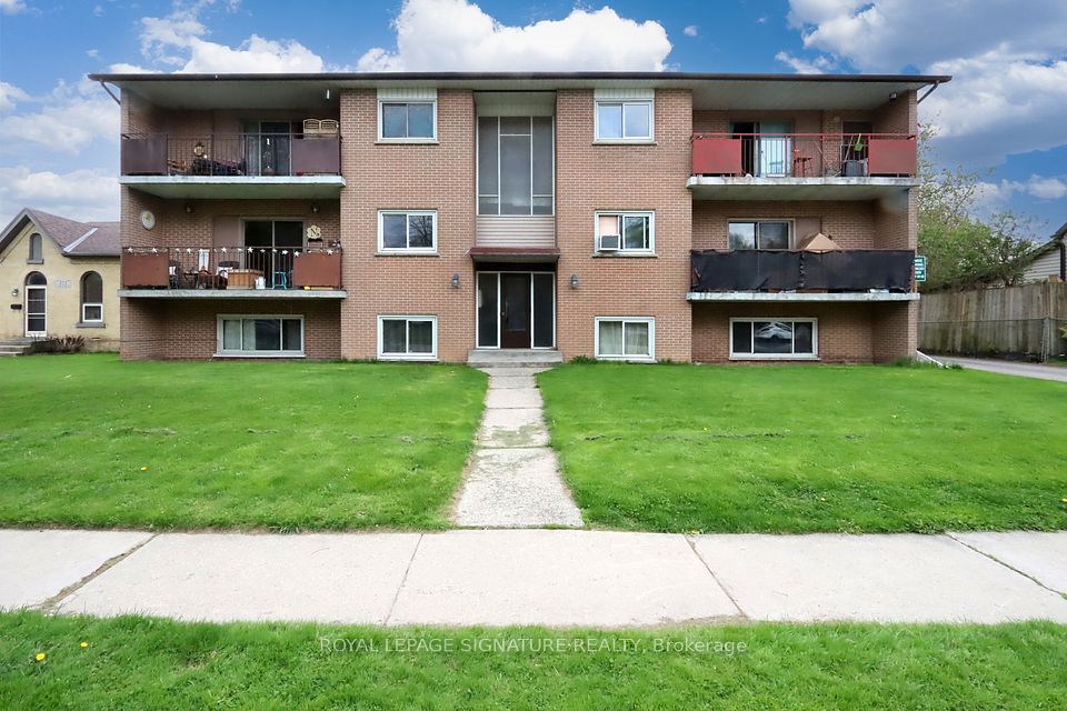 276 Grand River