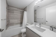 200 Bloor Street W 1001
