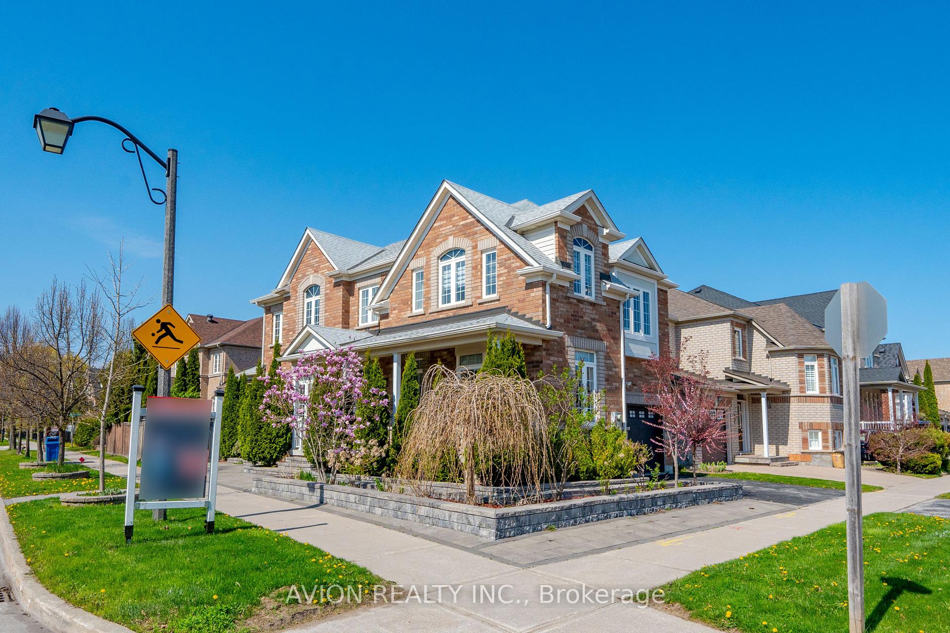 2 Greengage Street, Markham, ON L6E 1X9