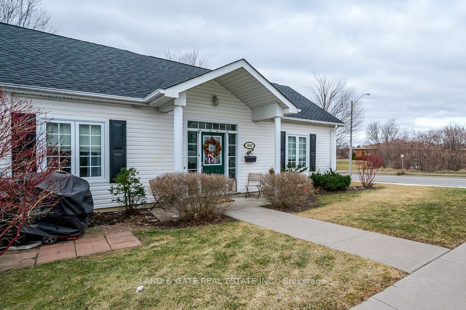 1055 Birchwood