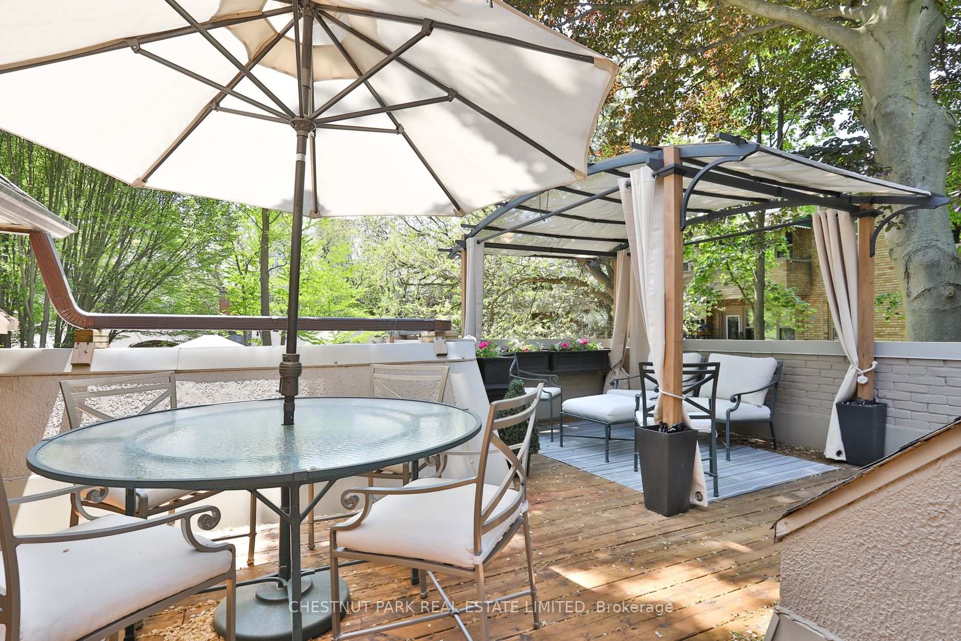 2 Bedrooms Condo at 89 Elm, Toronto For sale