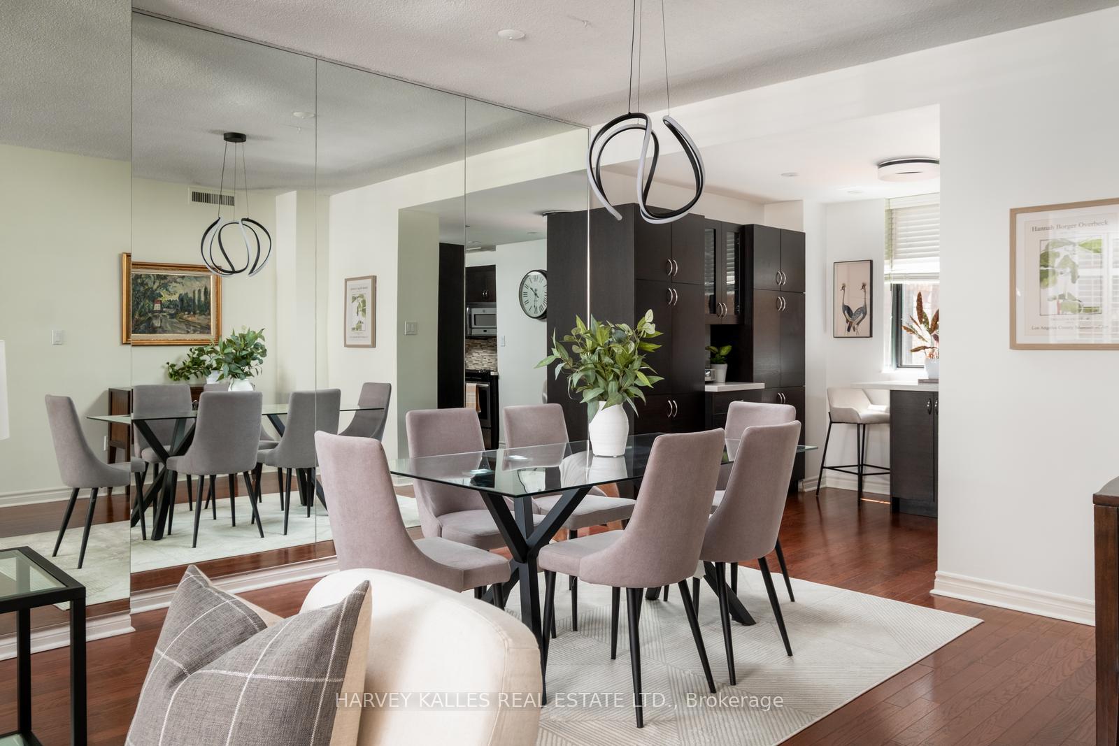 2 Bedrooms Condo at 135 George, Toronto For sale