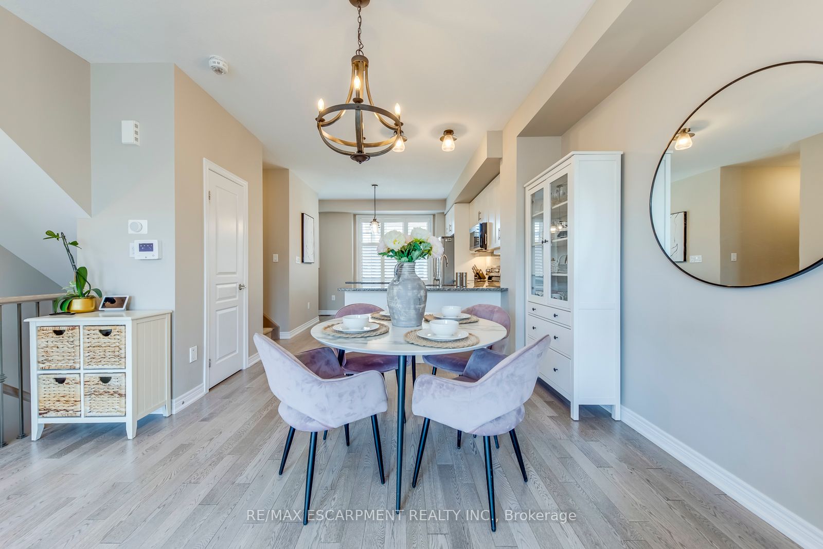 386 Belcourt Common