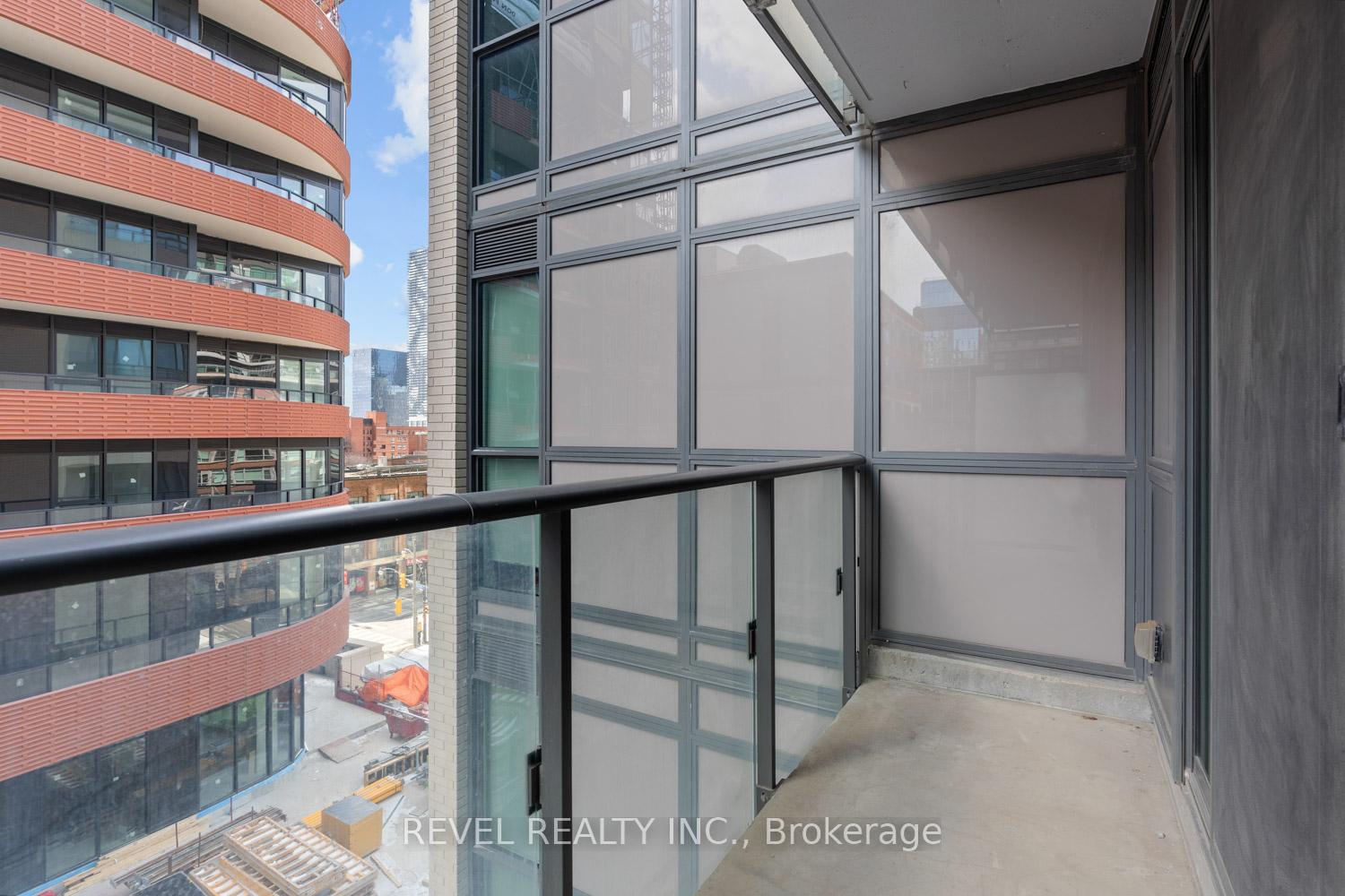 1 Bedroom Condo at 39 Sherbourne, Toronto For sale