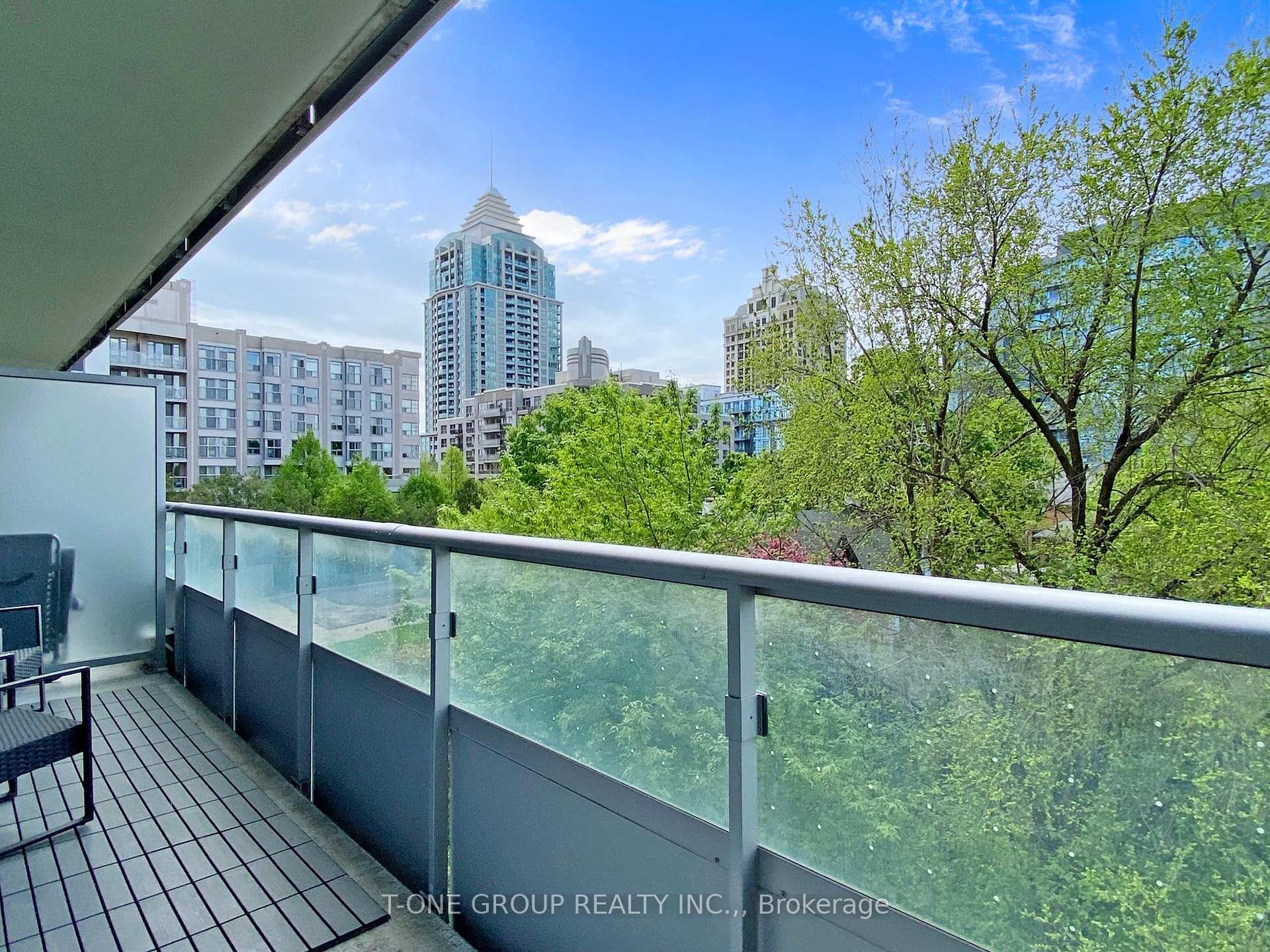 2 Bedrooms Condo at 591 Sheppard, Toronto For sale