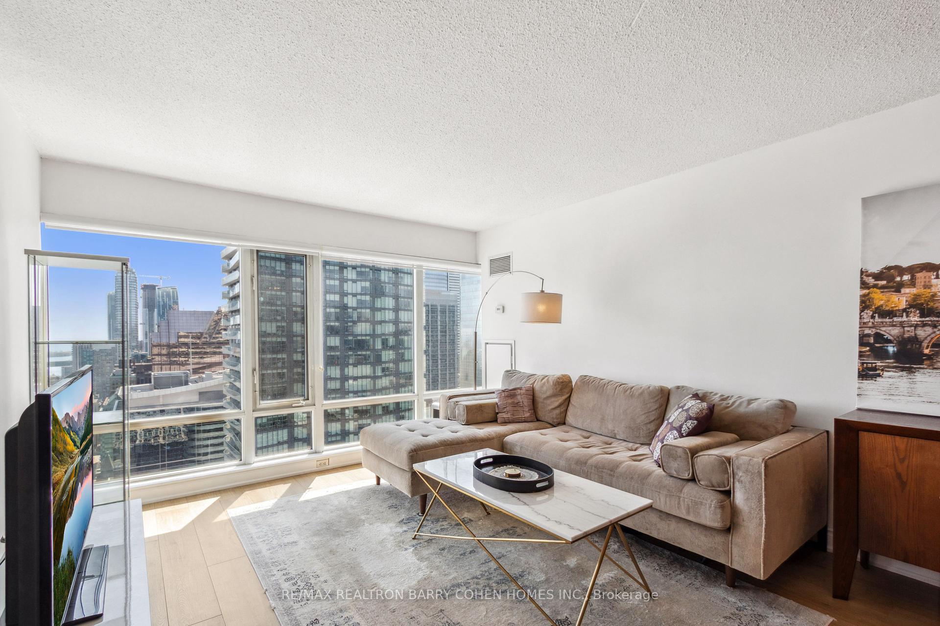 1 Bedroom Condo at 210 Victoria, Toronto For sale