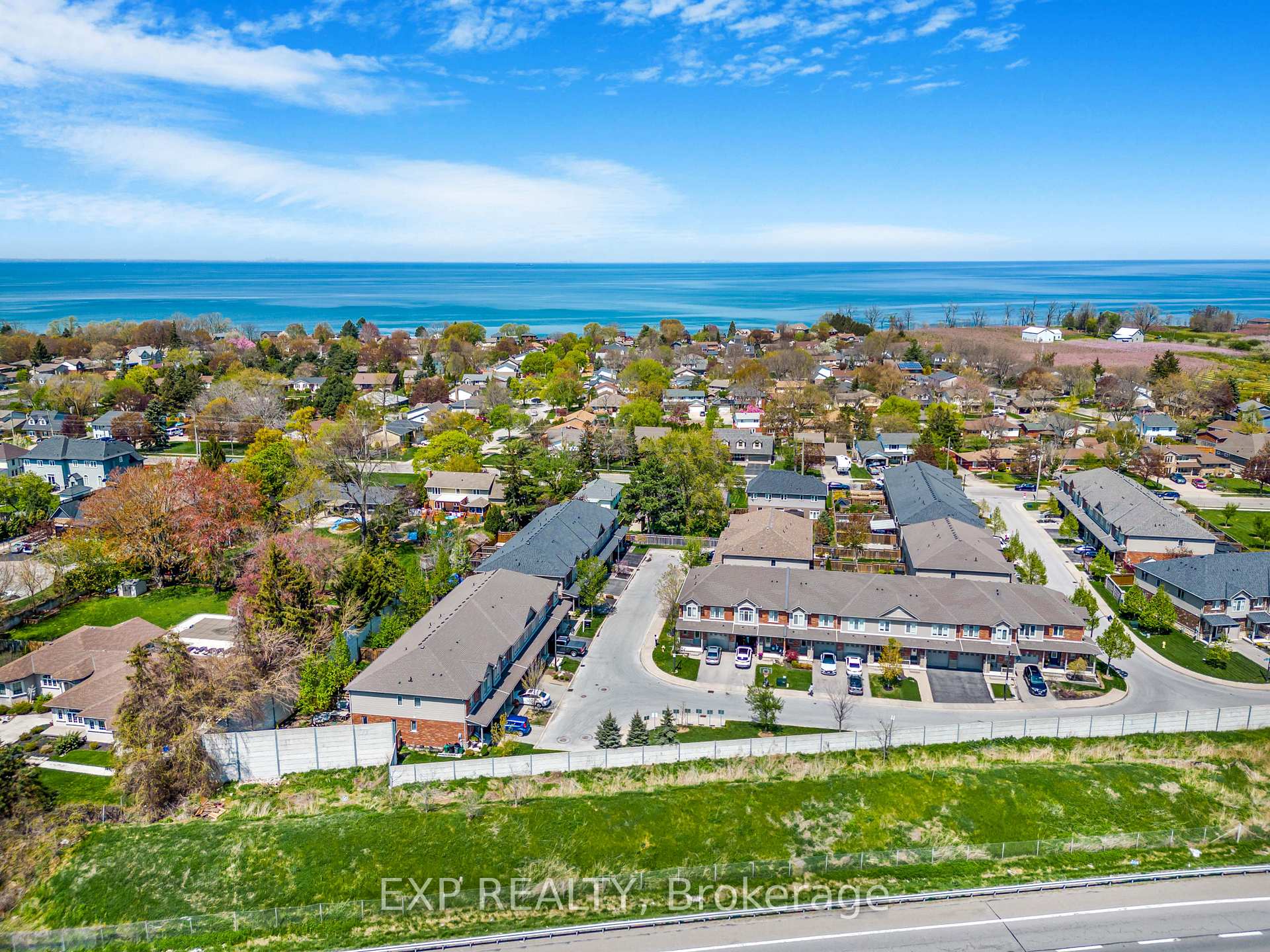 #25 - 380 LAKE Street, Grimsby, ON L3M 0E8 #25