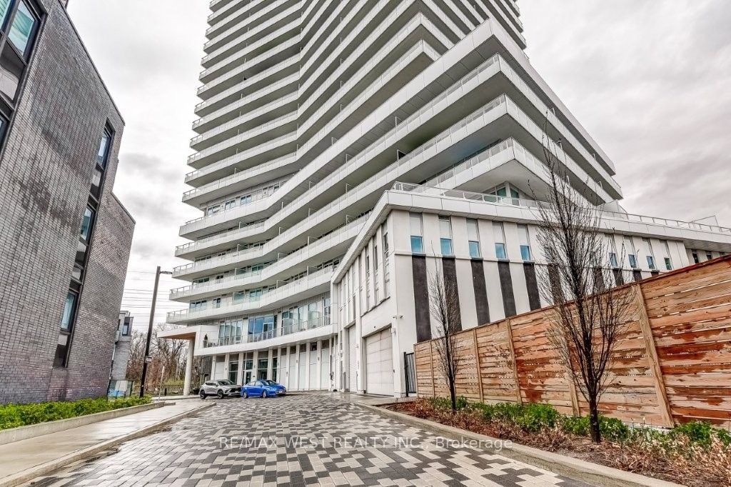 #807 - 20 Brin Drive, Toronto, ON M8X 0B2