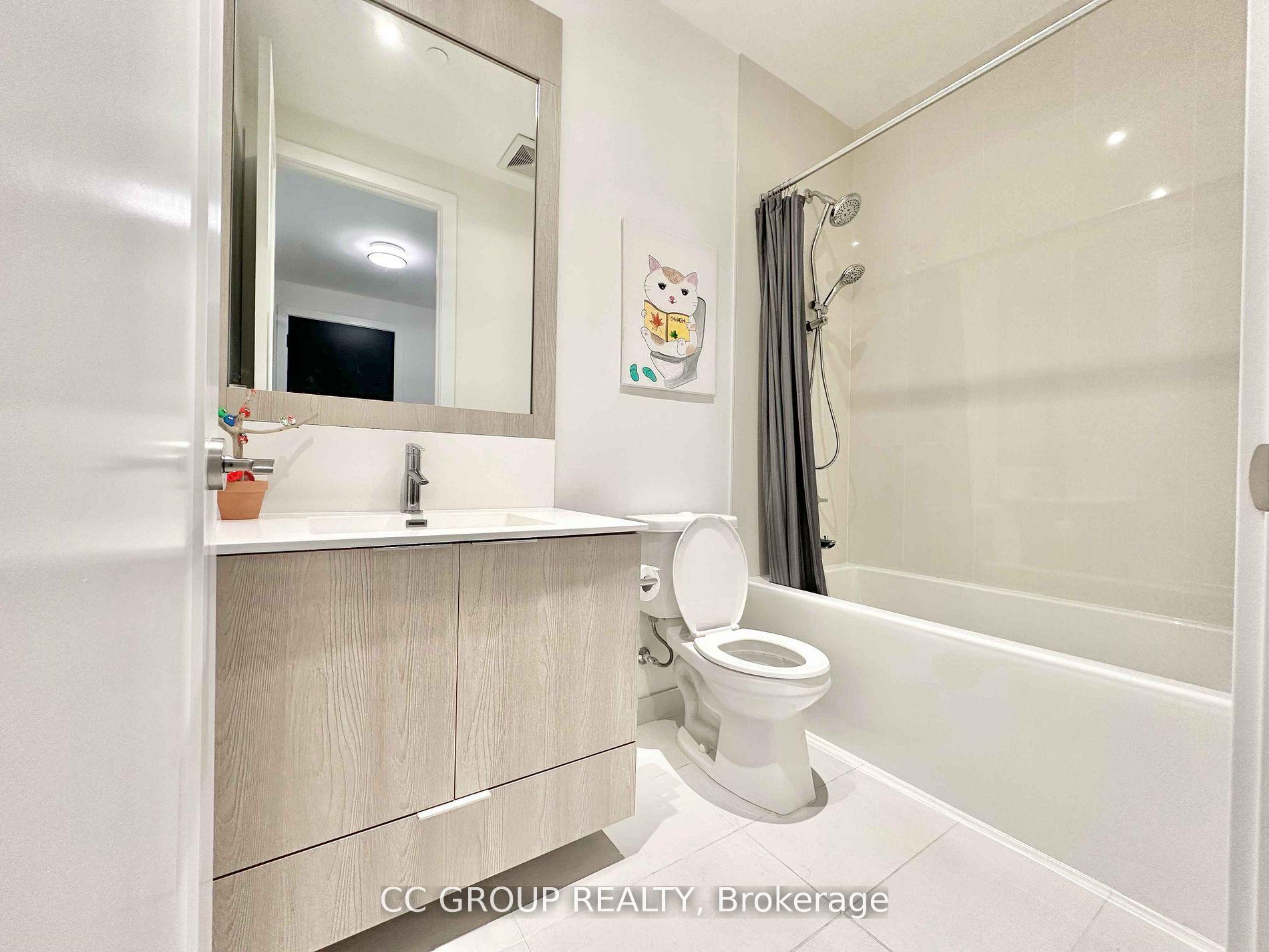 2 Bedrooms Condo at 25 Adra Grado, Toronto For sale