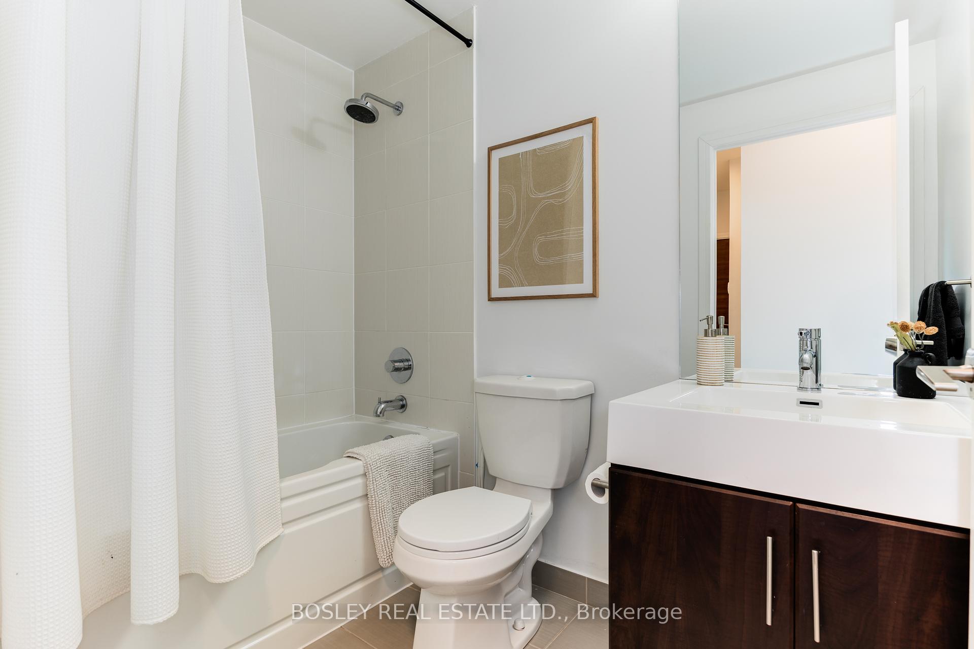 3 Bedrooms Condo at 35 Brian Peck, Toronto For sale