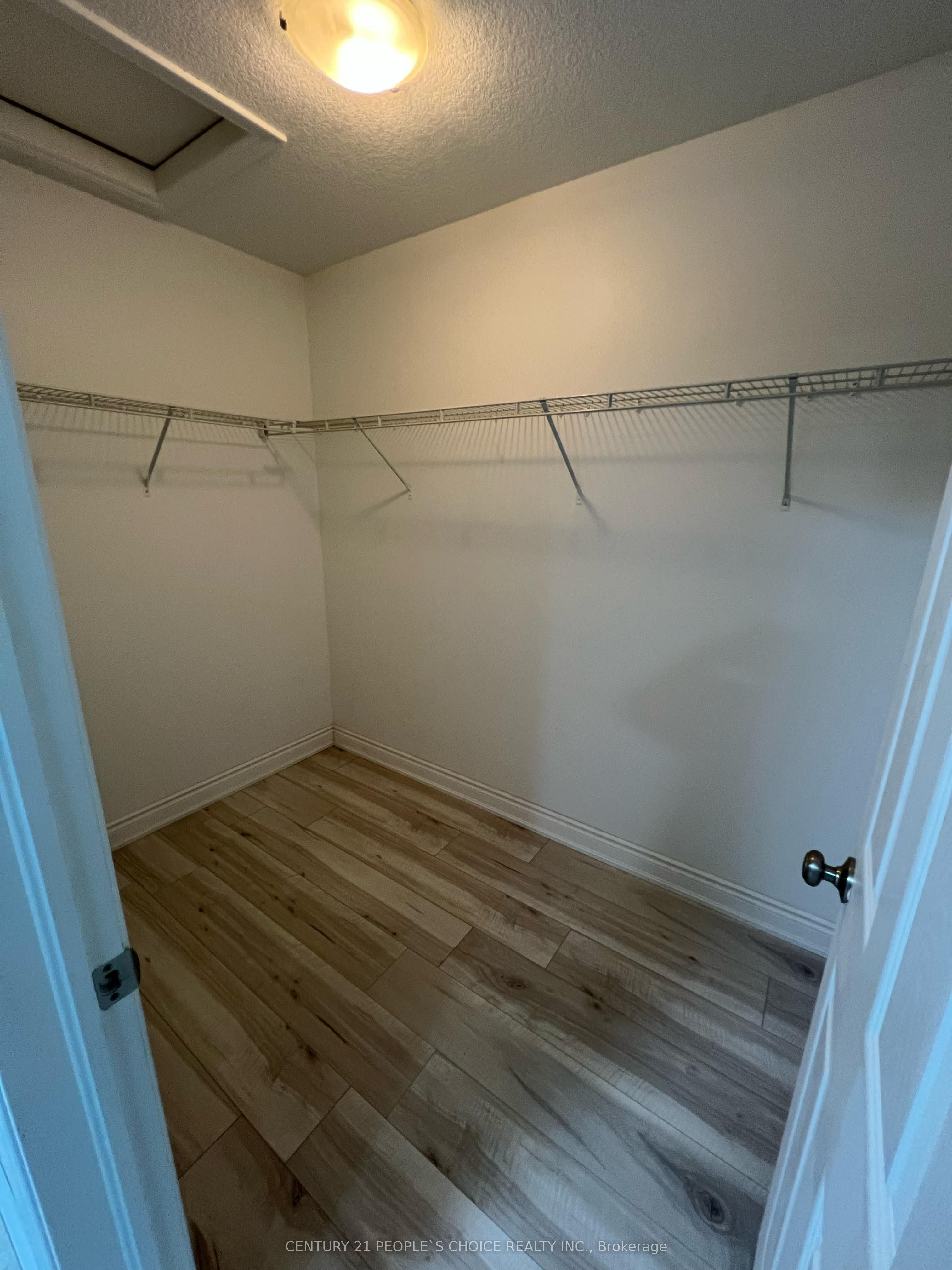 473 Avens Street