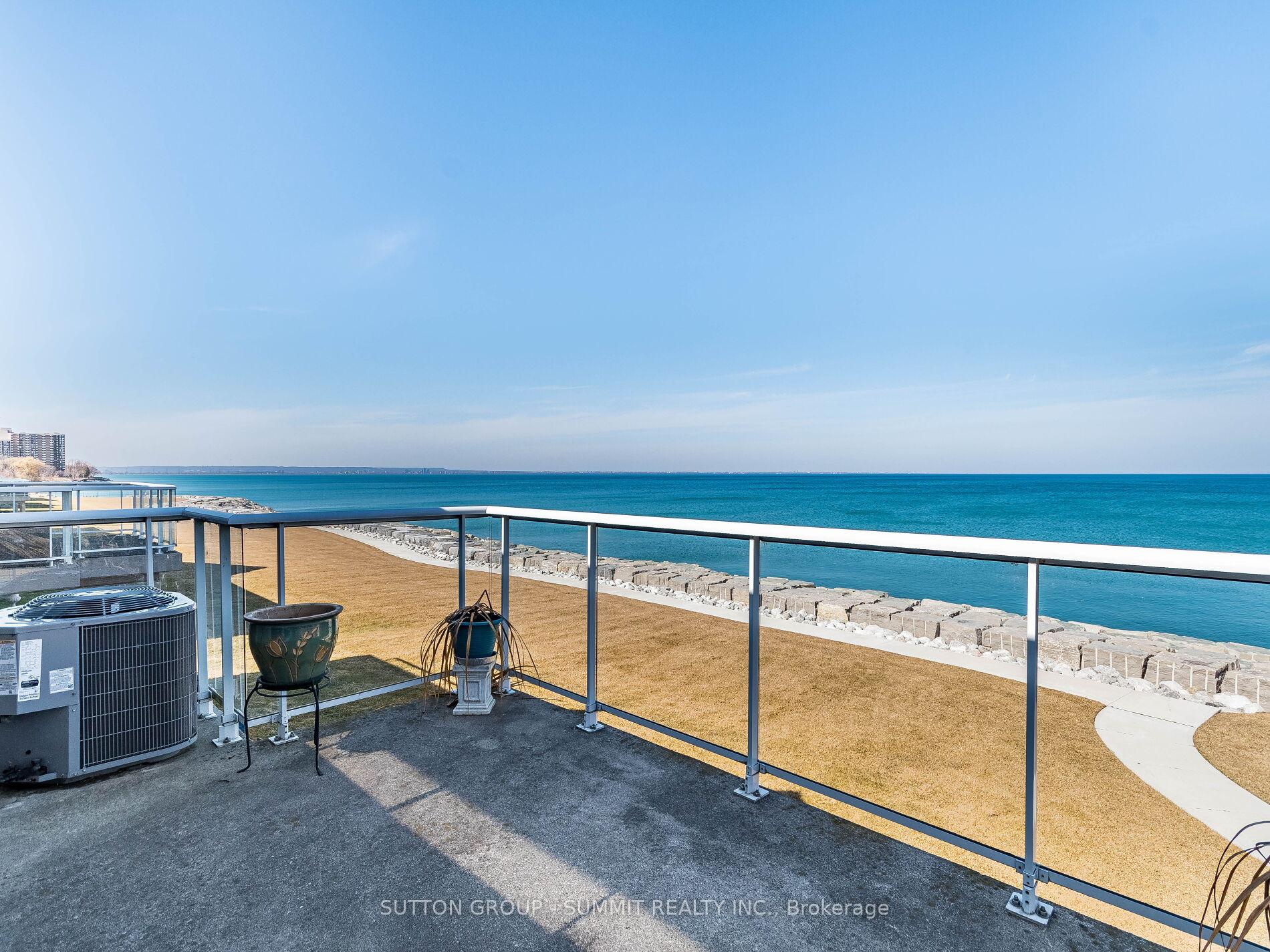 3 Bedrooms Condo at 484 Millen, Hamilton For sale