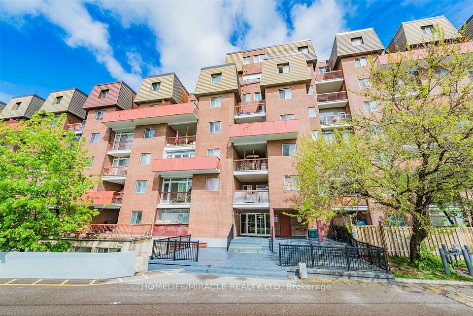 3025 The Credit Woodlands N/A