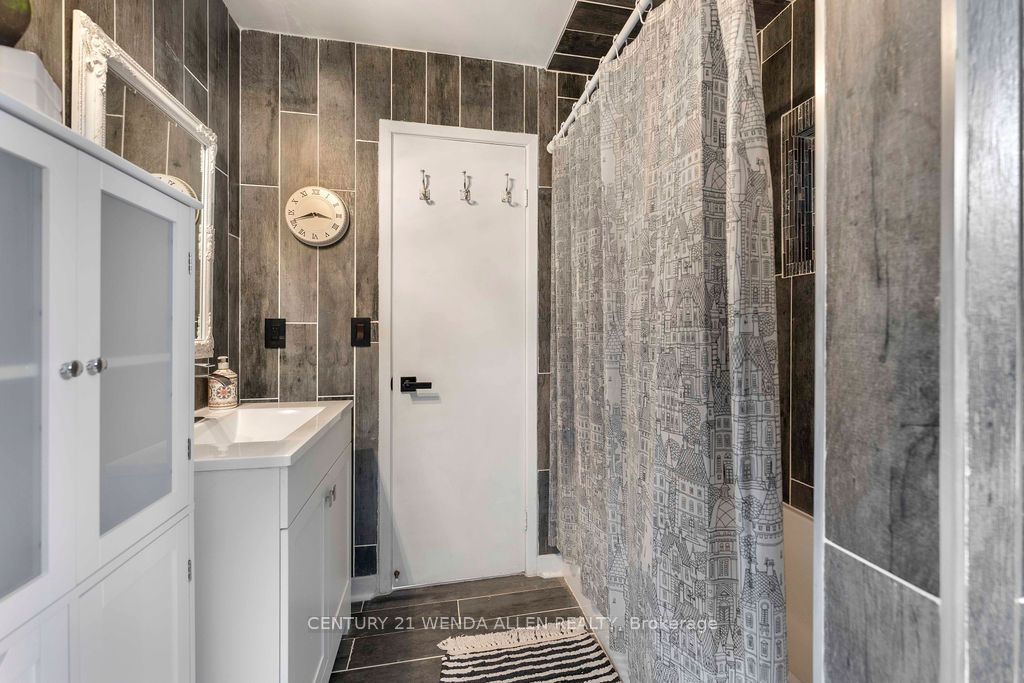 2 Ribblesdale Drive